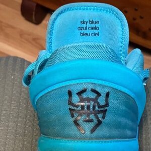 Adidas DON basketball